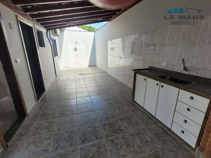 Casa à venda com 3 quartos, 148m² - Foto 13