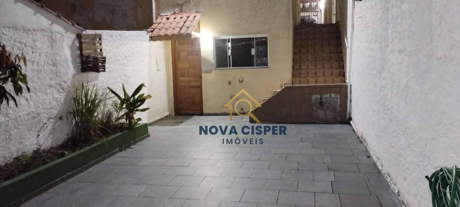 Sobrado à venda com 3 quartos, 250m² - Foto 1