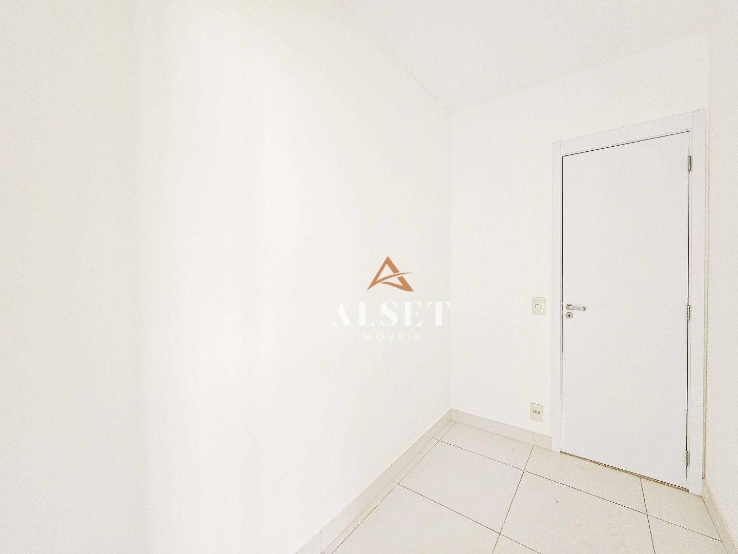 Apartamento à venda com 3 quartos, 159m² - Foto 33