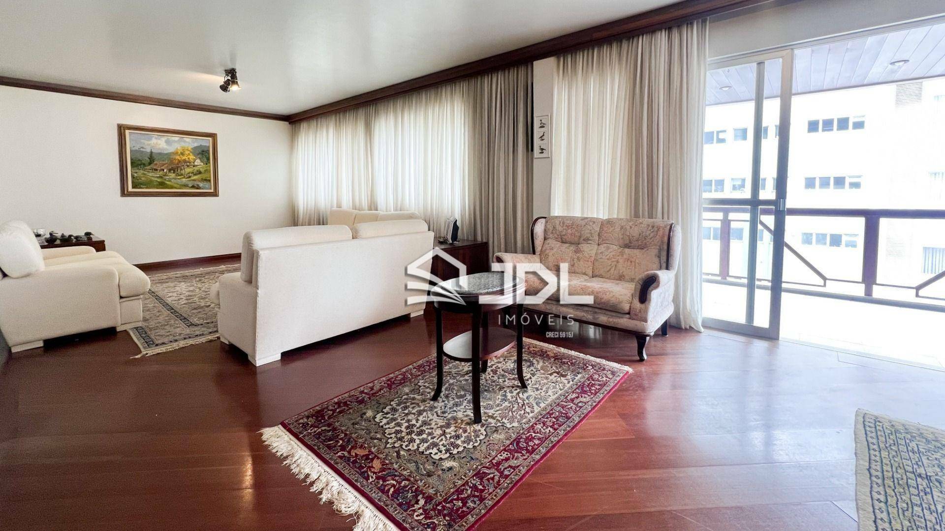 Apartamento à venda com 3 quartos, 257m² - Foto 6