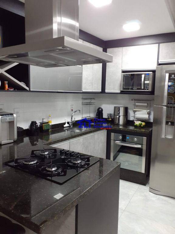 Sobrado à venda com 3 quartos, 135m² - Foto 1