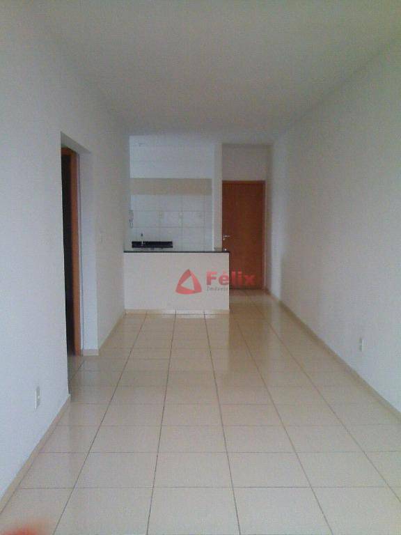 Apartamento à venda com 2 quartos, 64m² - Foto 5