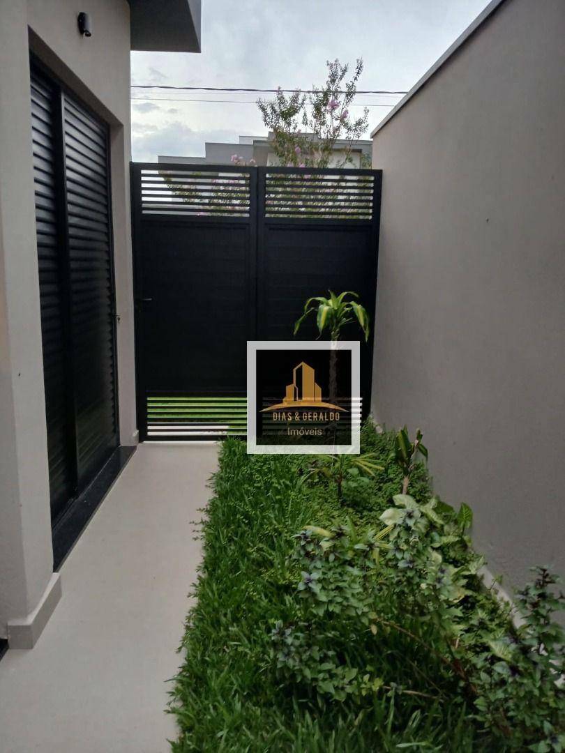 Casa de Condomínio à venda com 3 quartos, 250m² - Foto 17