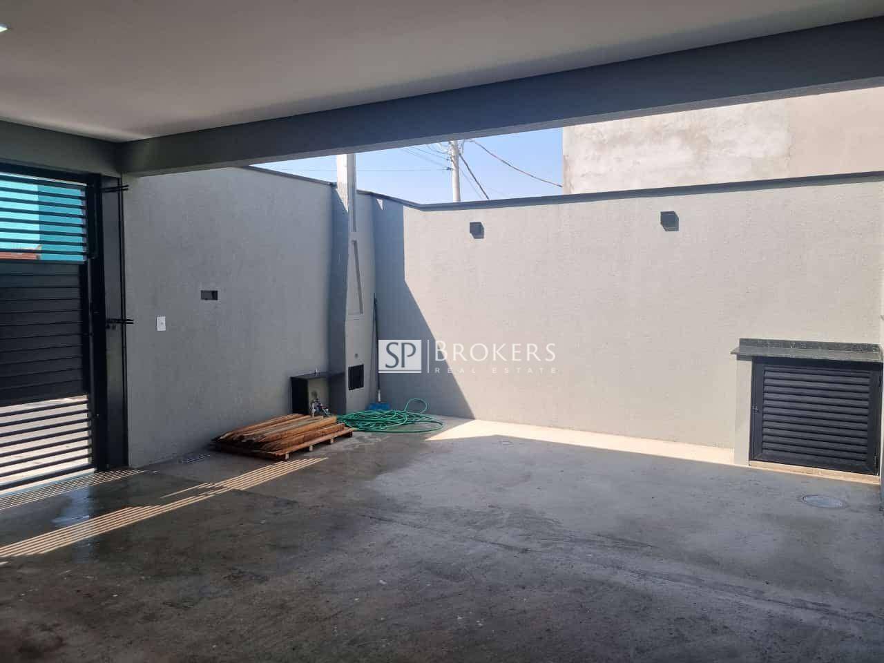 Casa à venda com 2 quartos, 100m² - Foto 2