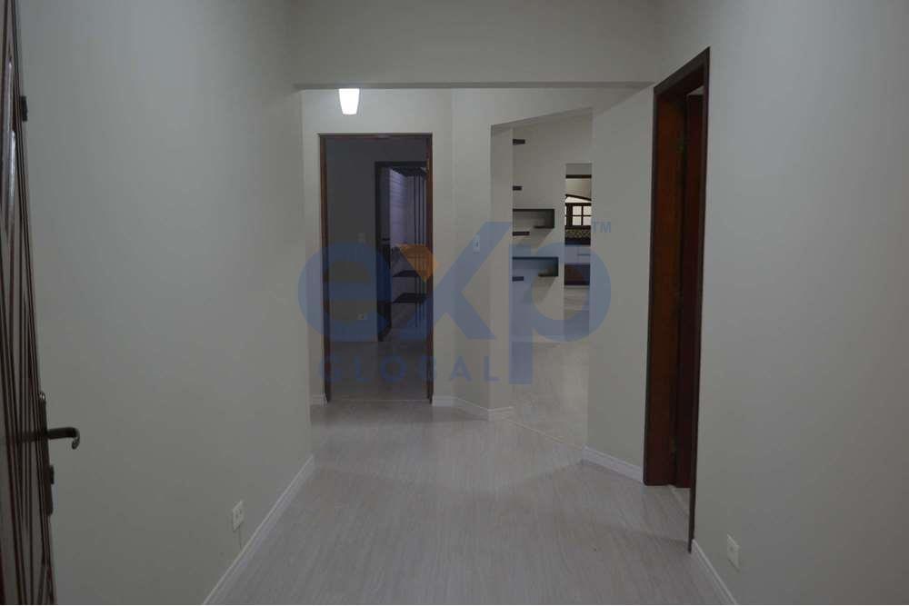 Casa à venda com 3 quartos, 350m² - Foto 10
