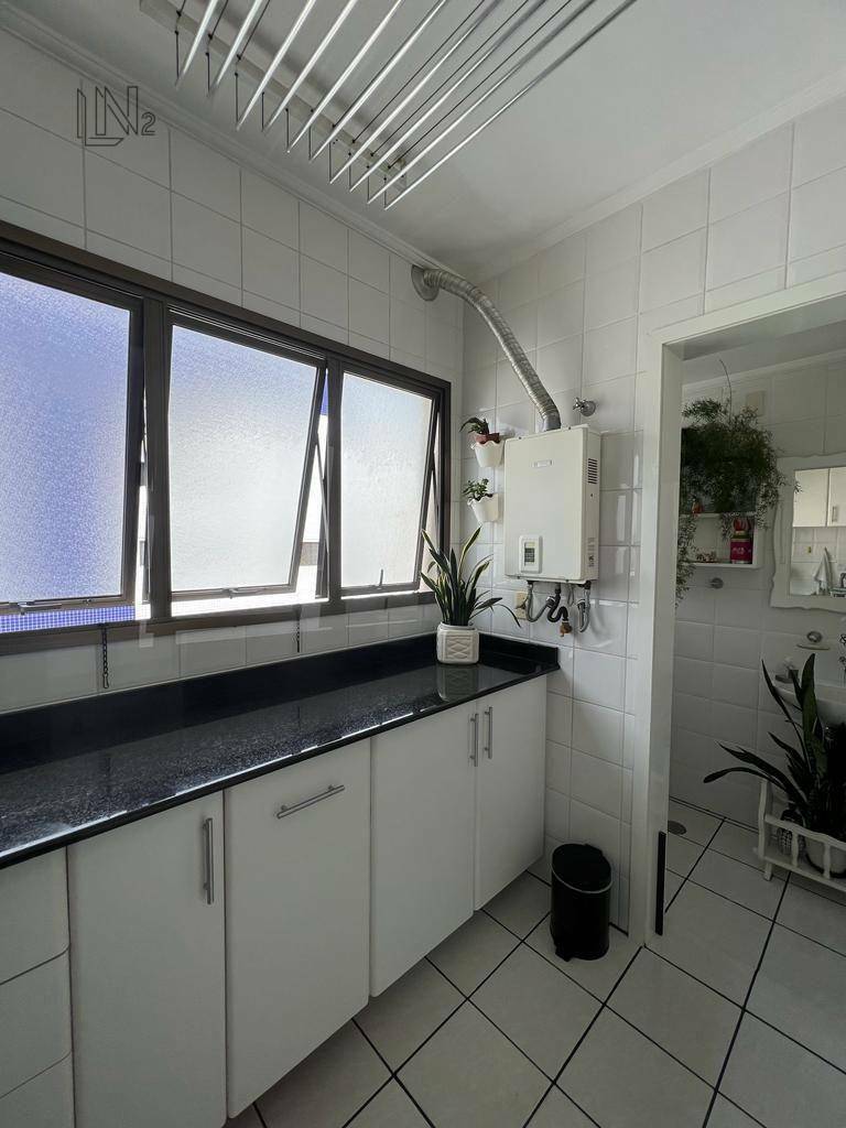 Apartamento à venda com 3 quartos, 107m² - Foto 35