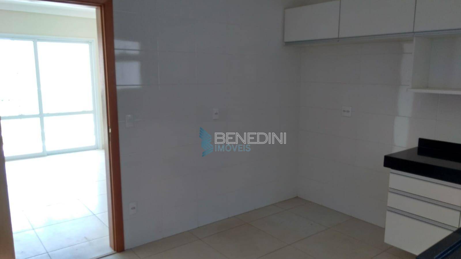 Apartamento à venda com 4 quartos, 134m² - Foto 11