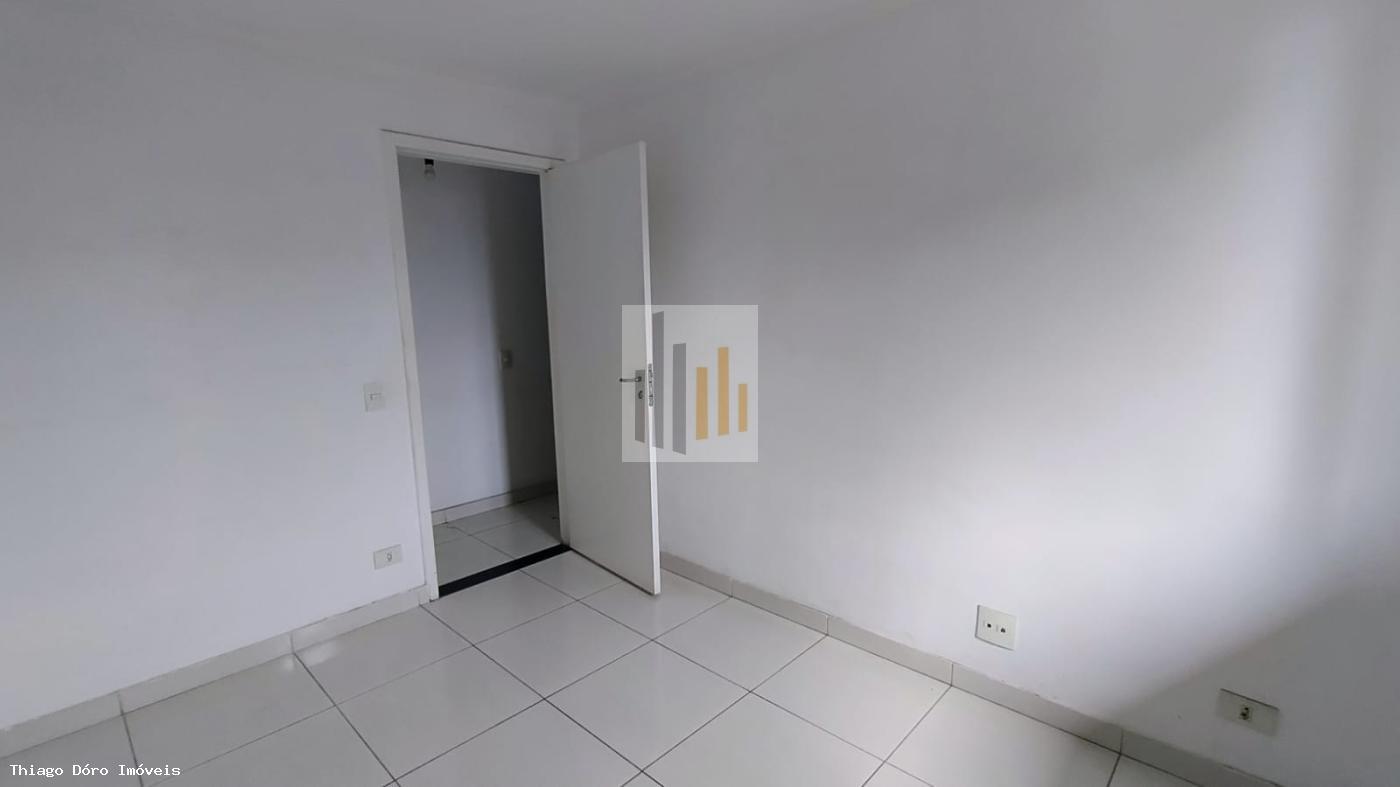 Apartamento à venda com 2 quartos, 55m² - Foto 4