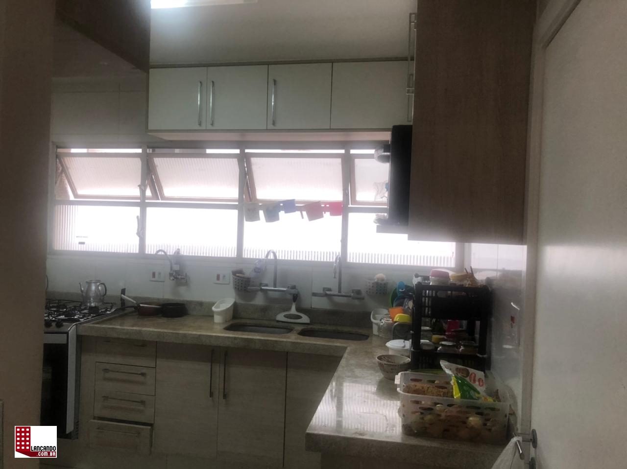 Apartamento à venda com 3 quartos, 100m² - Foto 2