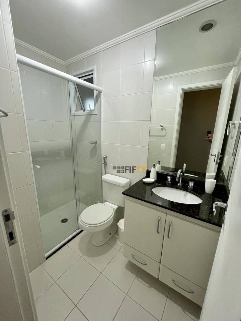 Apartamento à venda com 2 quartos, 75m² - Foto 20