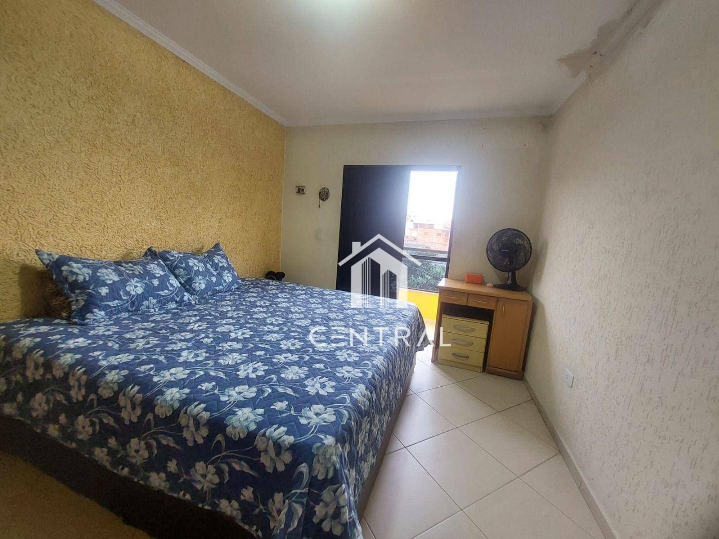 Sobrado à venda com 4 quartos, 340m² - Foto 47