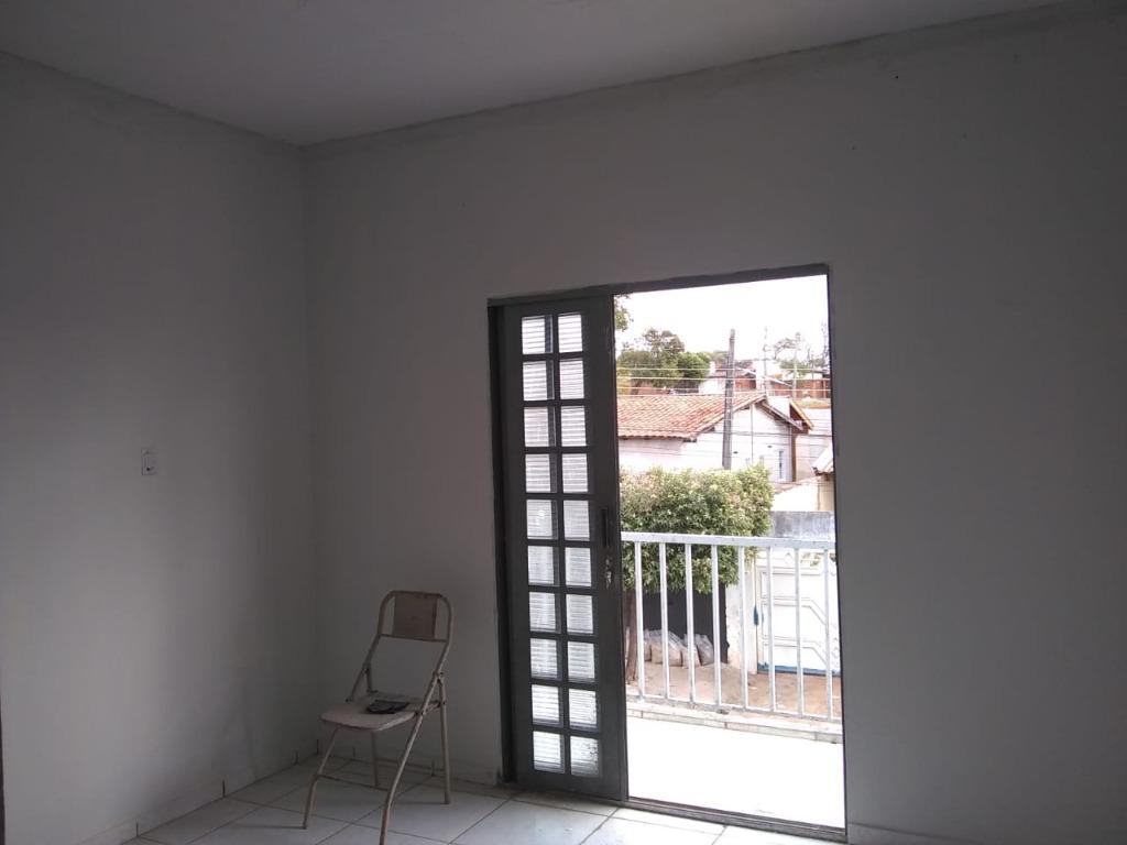 Casa à venda com 2 quartos, 200m² - Foto 8