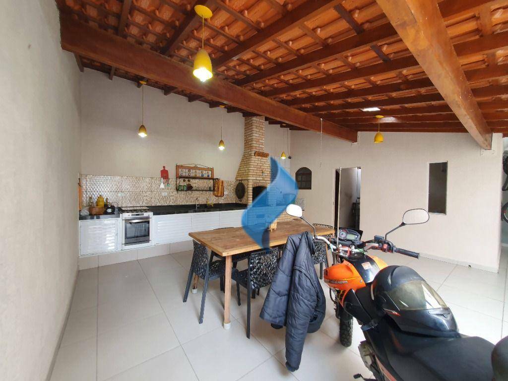 Casa à venda com 4 quartos, 230m² - Foto 37