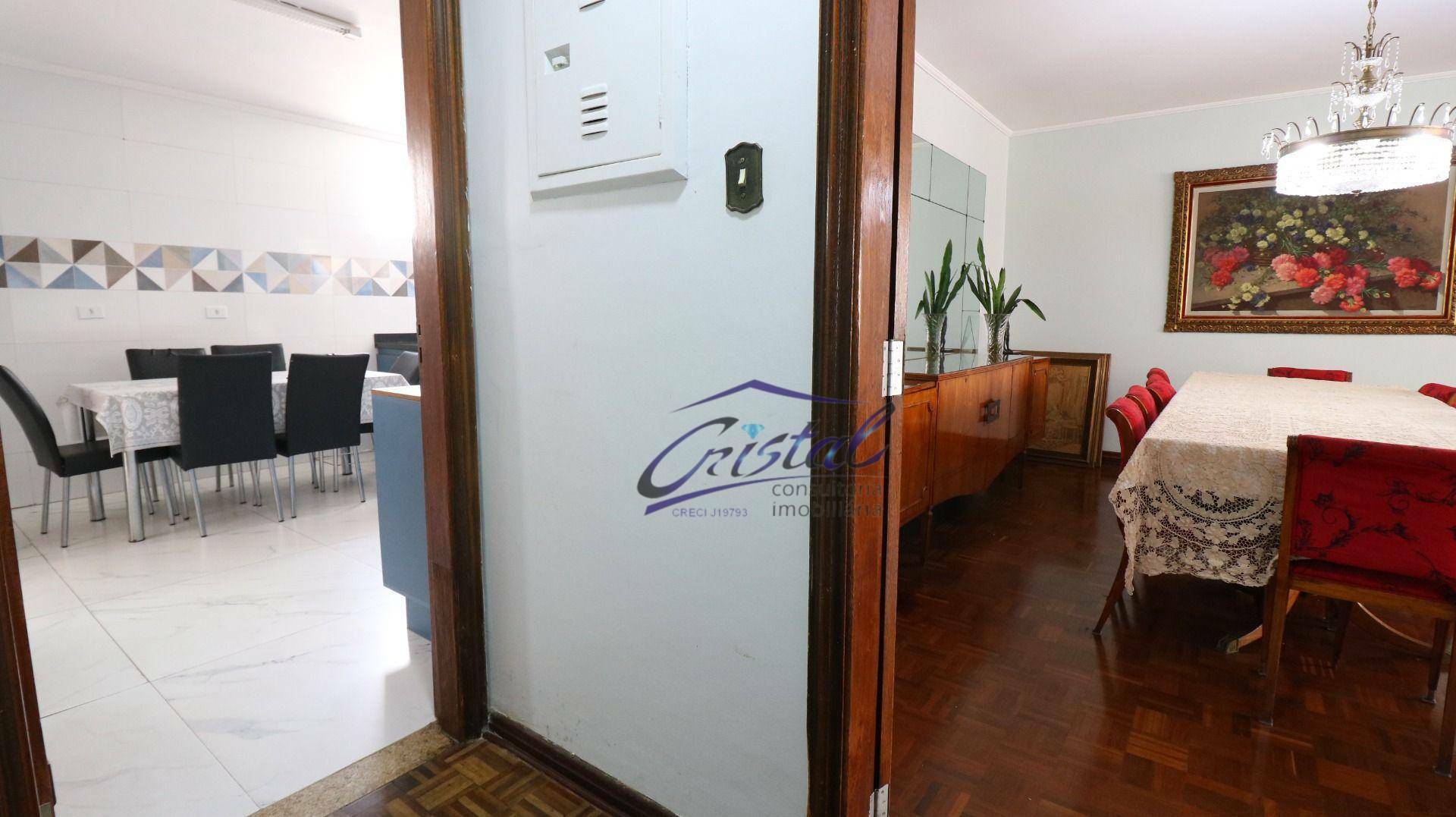 Apartamento à venda com 3 quartos, 187m² - Foto 14