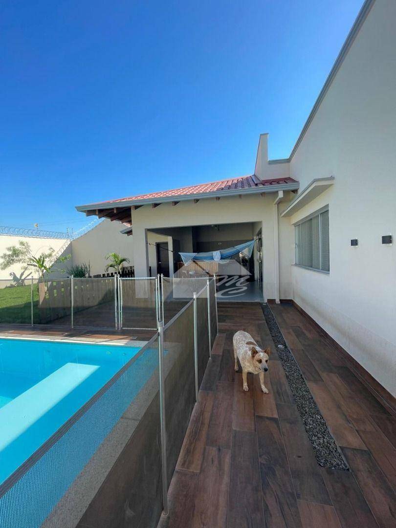 Casa à venda com 4 quartos, 250m² - Foto 46