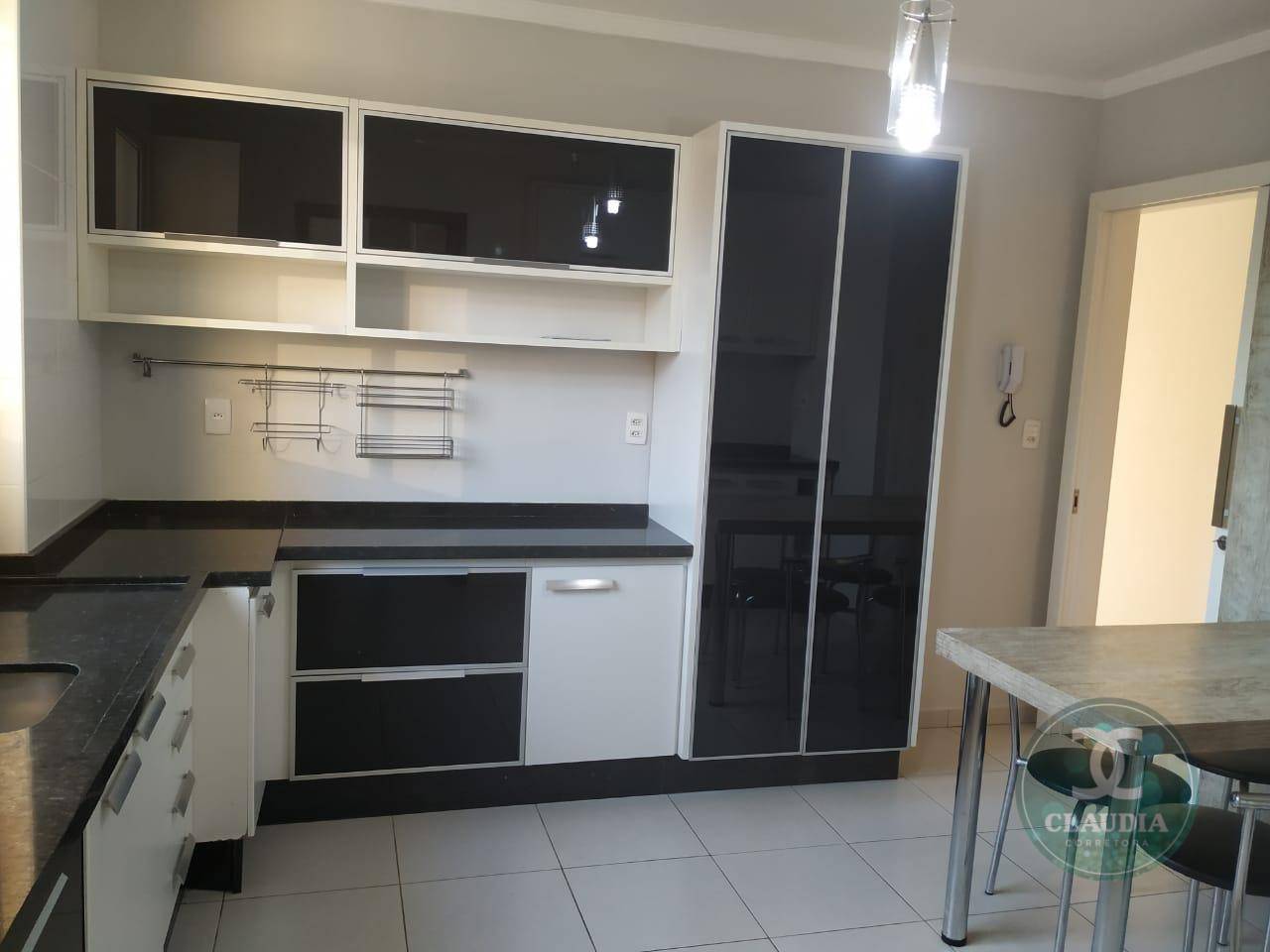 Apartamento à venda com 3 quartos, 188m² - Foto 17