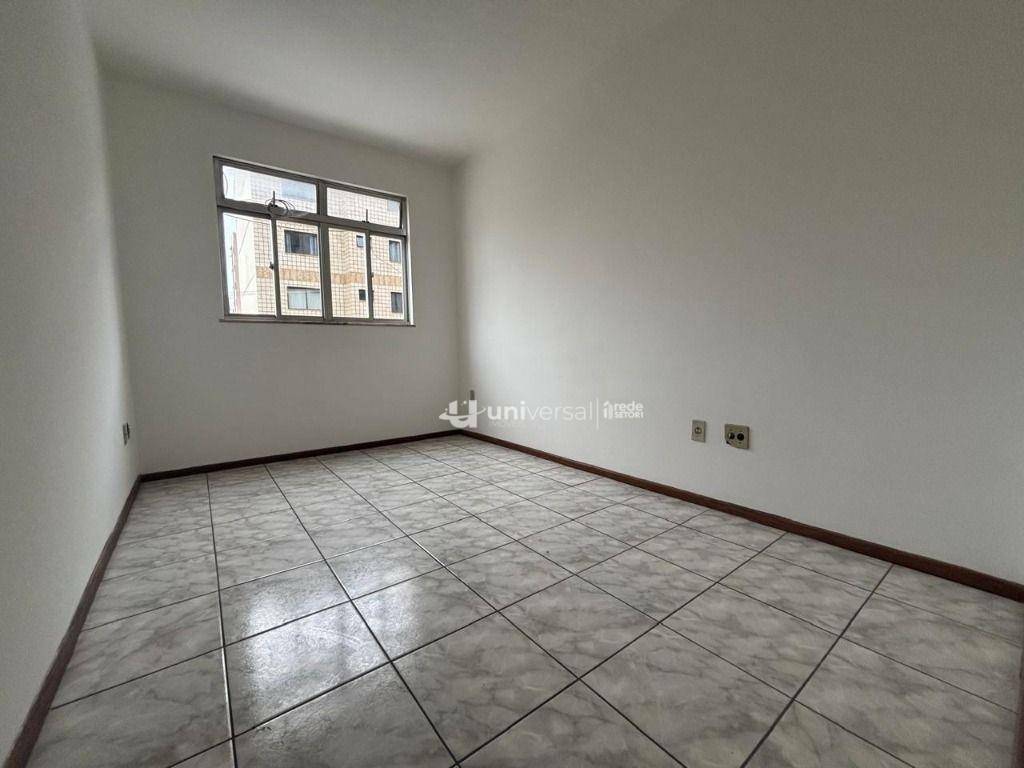 Apartamento para alugar com 2 quartos, 75m² - Foto 6