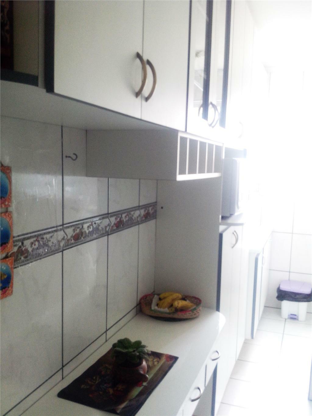 Apartamento à venda com 3 quartos, 65m² - Foto 3