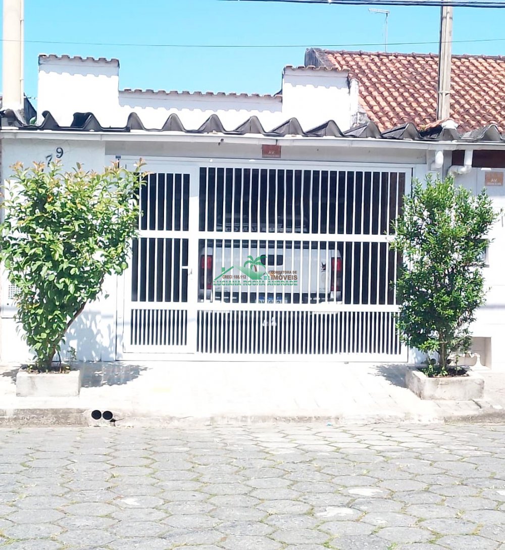 Casa à venda com 3 quartos, 100m² - Foto 1