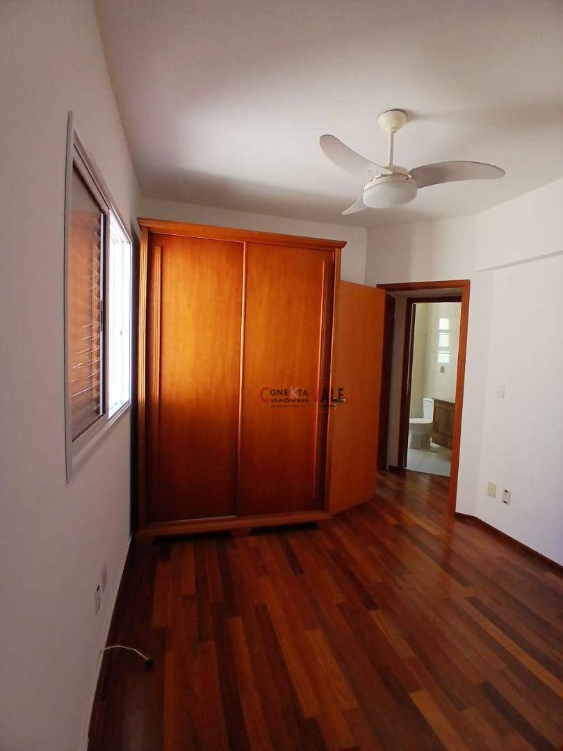 Apartamento para alugar com 2 quartos, 65m² - Foto 12