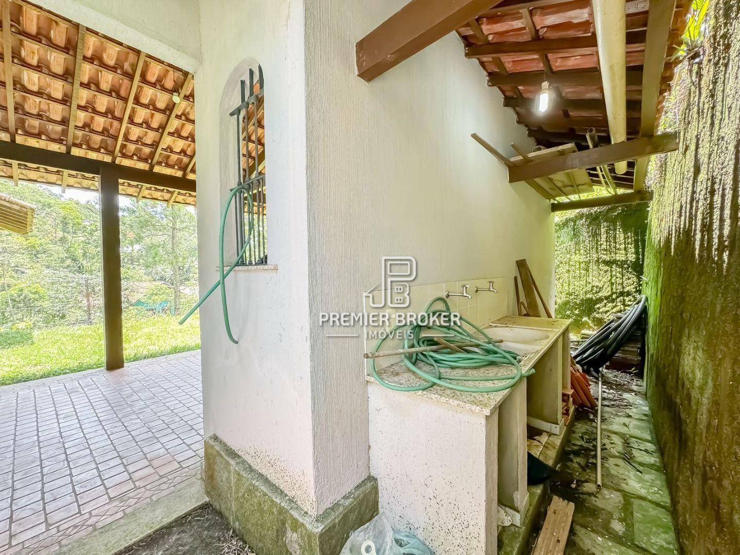 Casa de Condomínio à venda com 4 quartos, 276m² - Foto 41