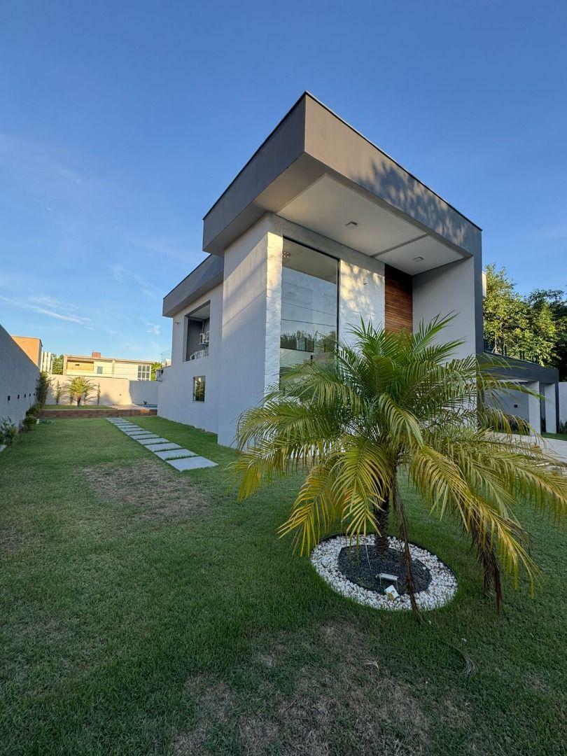 Casa de Condomínio à venda com 4 quartos, 282m² - Foto 1