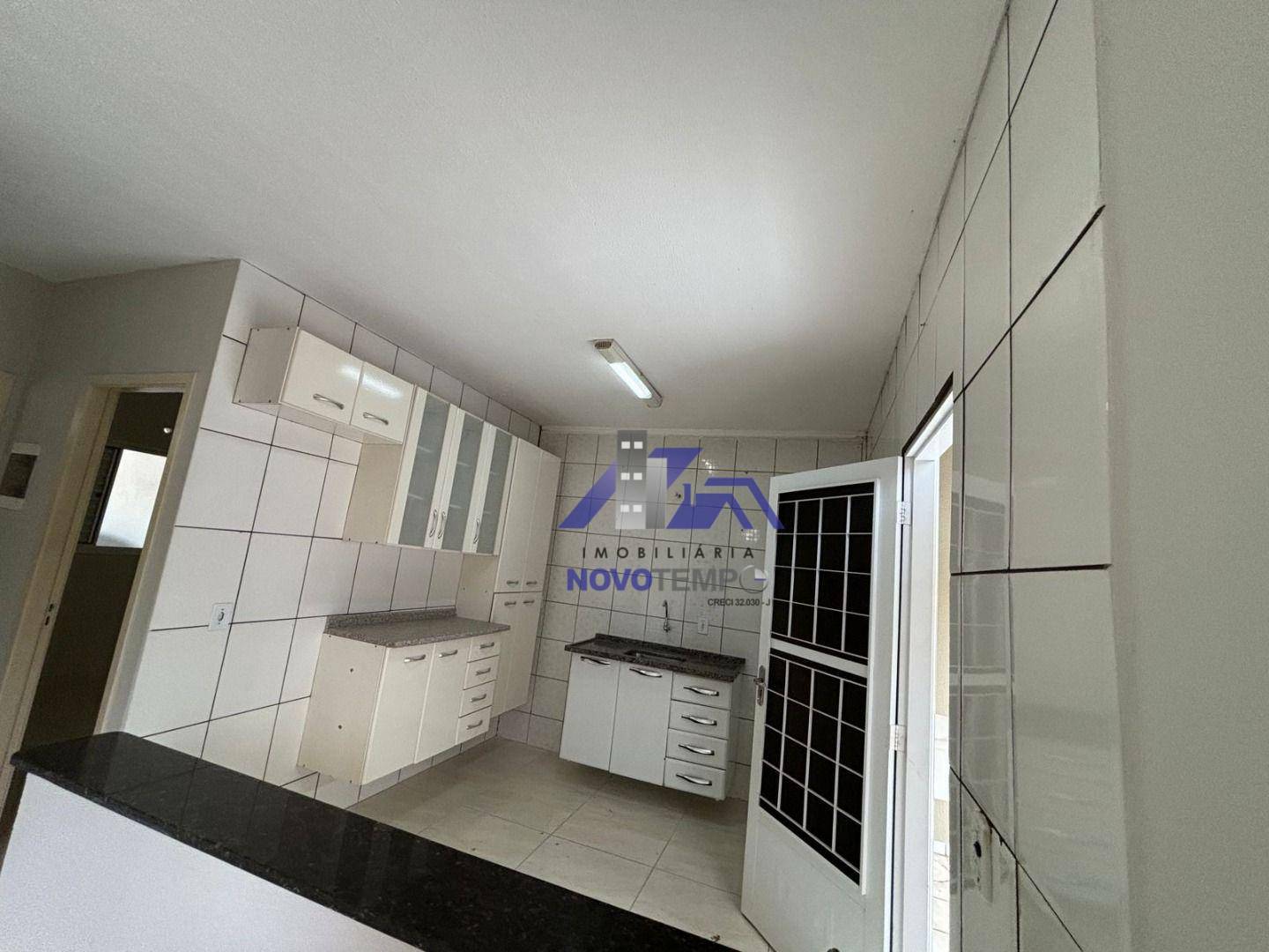 Casa à venda com 2 quartos, 100m² - Foto 5