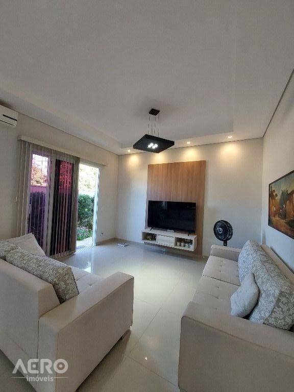 Casa de Condomínio à venda com 3 quartos, 210m² - Foto 14