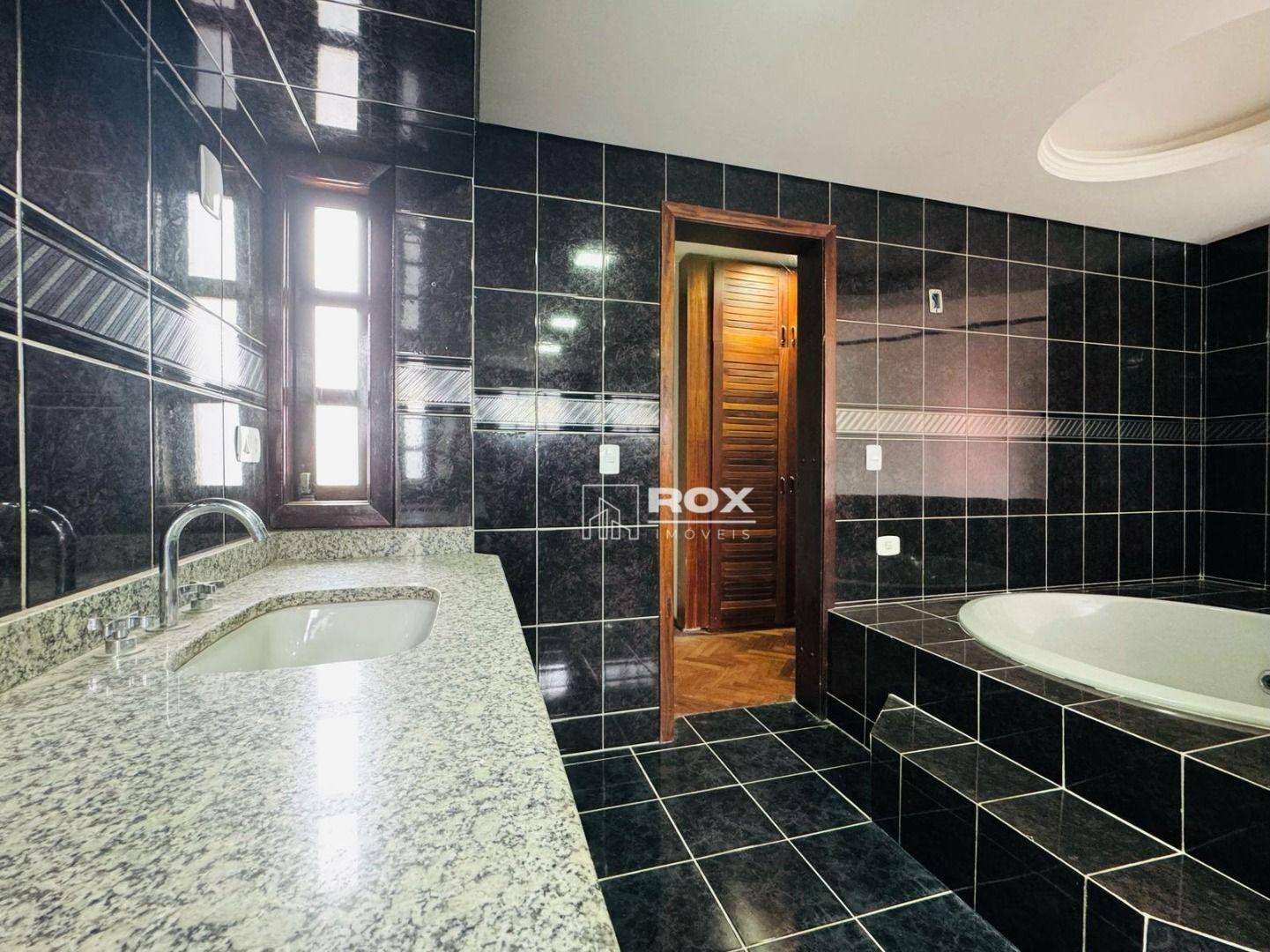 Casa à venda com 5 quartos, 350m² - Foto 46