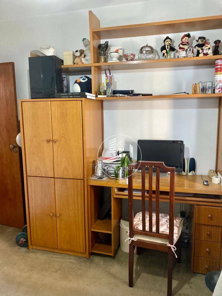 Apartamento à venda com 3 quartos, 141m² - Foto 17