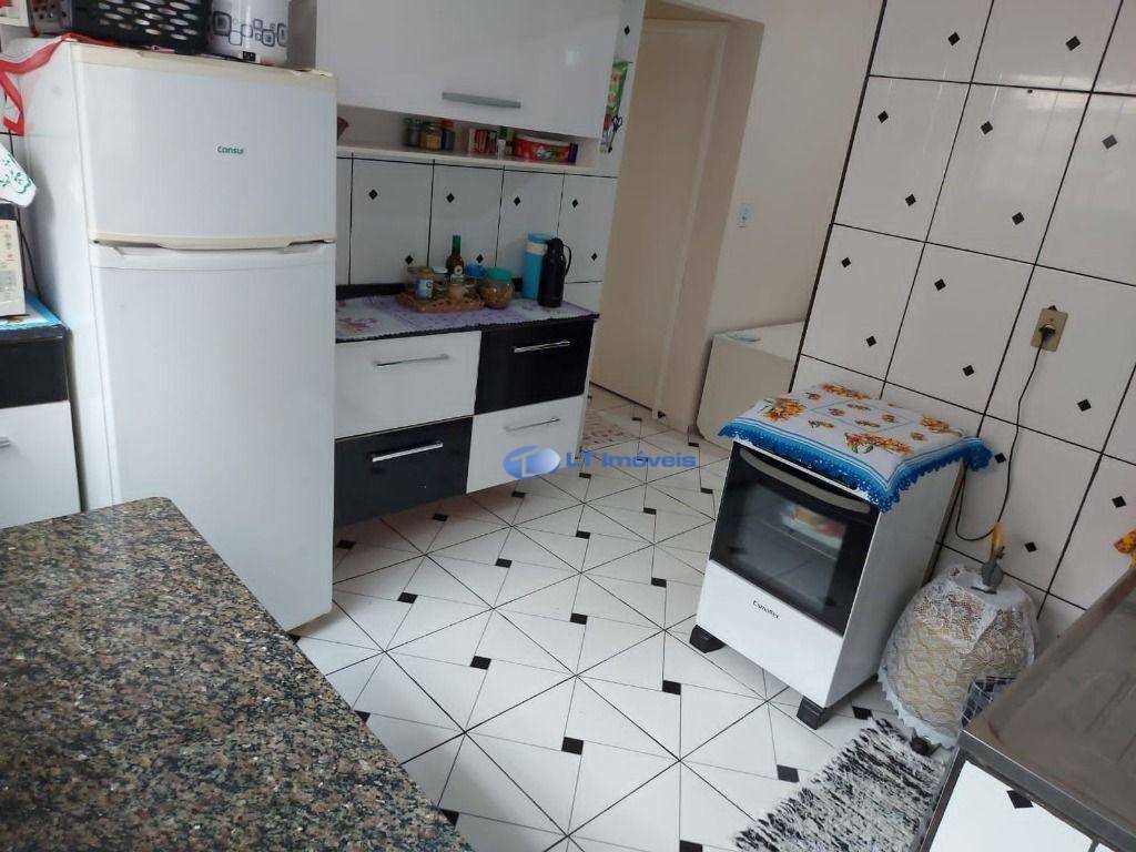 Casa à venda com 3 quartos, 112m² - Foto 13