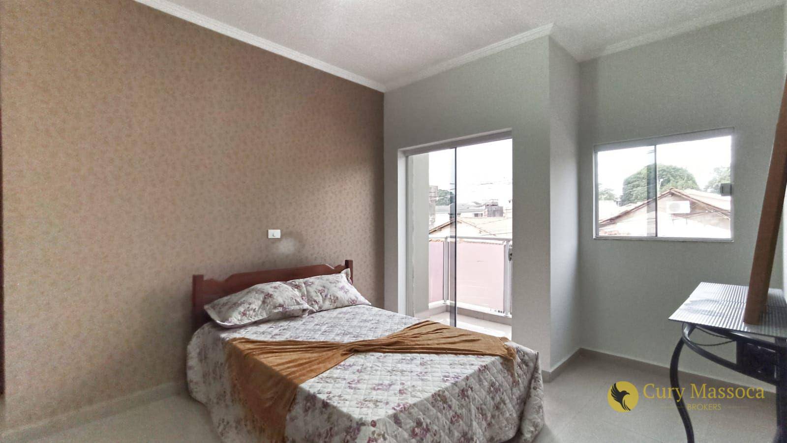 Casa à venda com 4 quartos, 200m² - Foto 15