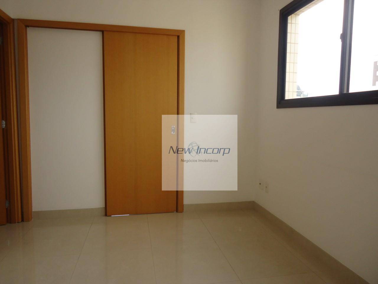 Apartamento à venda com 4 quartos, 208m² - Foto 6