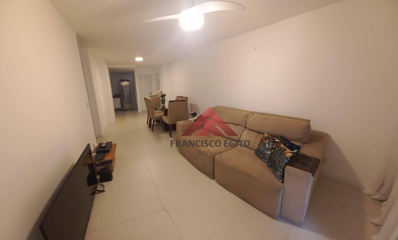 Apartamento à venda com 3 quartos, 107m² - Foto 3