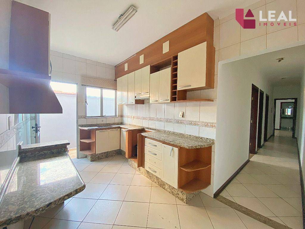 Casa à venda com 3 quartos, 119m² - Foto 5