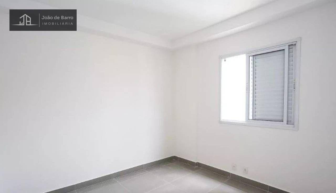 Apartamento para alugar com 2 quartos, 64m² - Foto 6