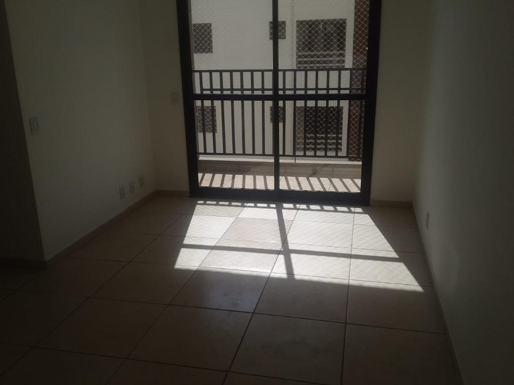 Apartamento para alugar com 2 quartos, 68m² - Foto 4