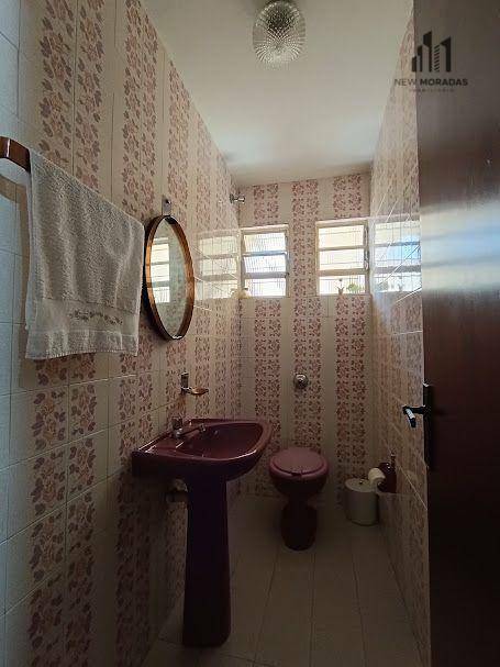 Casa à venda com 4 quartos, 300m² - Foto 3