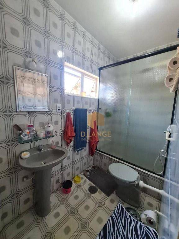 Casa à venda com 5 quartos, 250m² - Foto 28