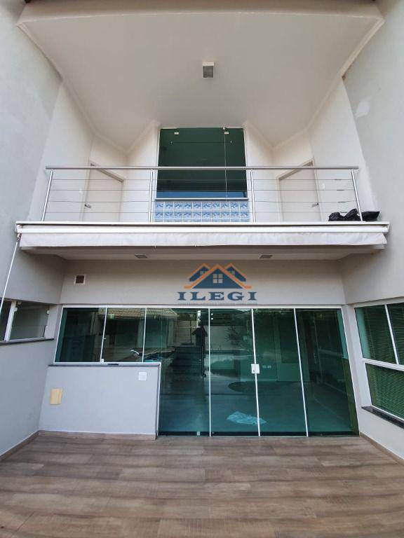 Casa de Condomínio à venda e aluguel com 3 quartos, 220m² - Foto 17