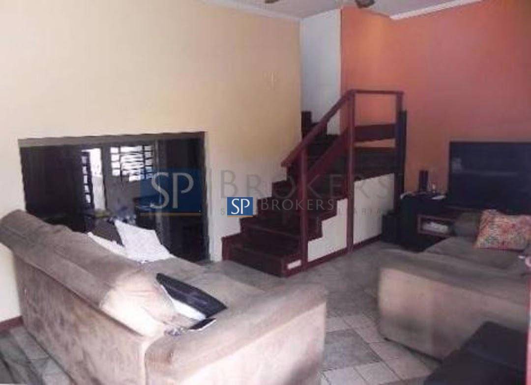 Casa à venda com 3 quartos, 200m² - Foto 1