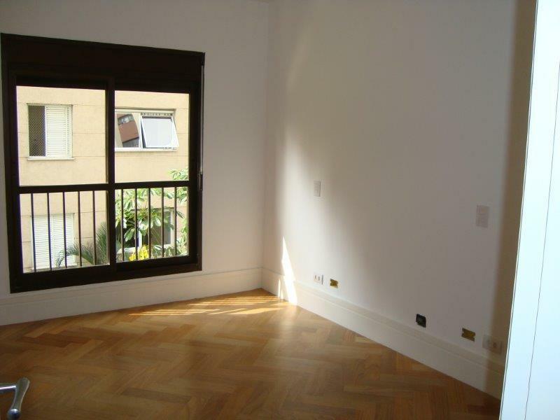 Apartamento à venda com 3 quartos, 210m² - Foto 4