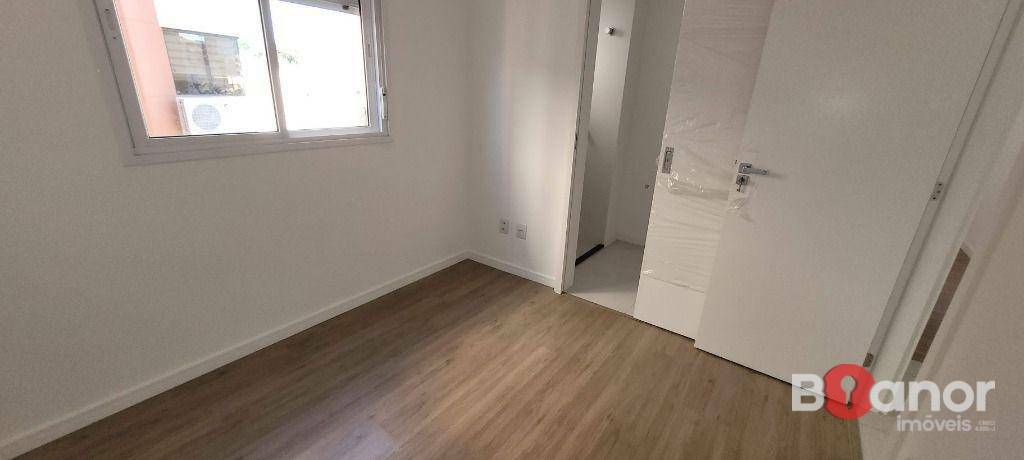 Apartamento à venda com 3 quartos, 8107m² - Foto 13