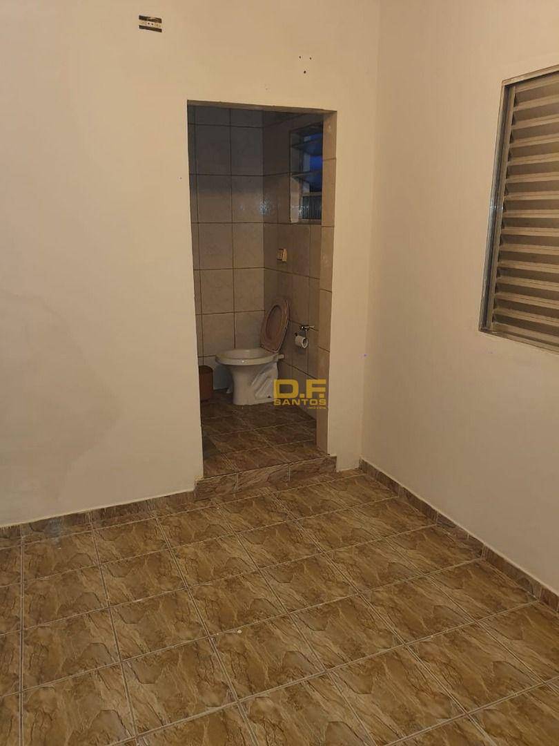 Casa à venda com 4 quartos, 300m² - Foto 2