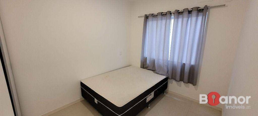 Apartamento para alugar com 2 quartos, 68m² - Foto 15