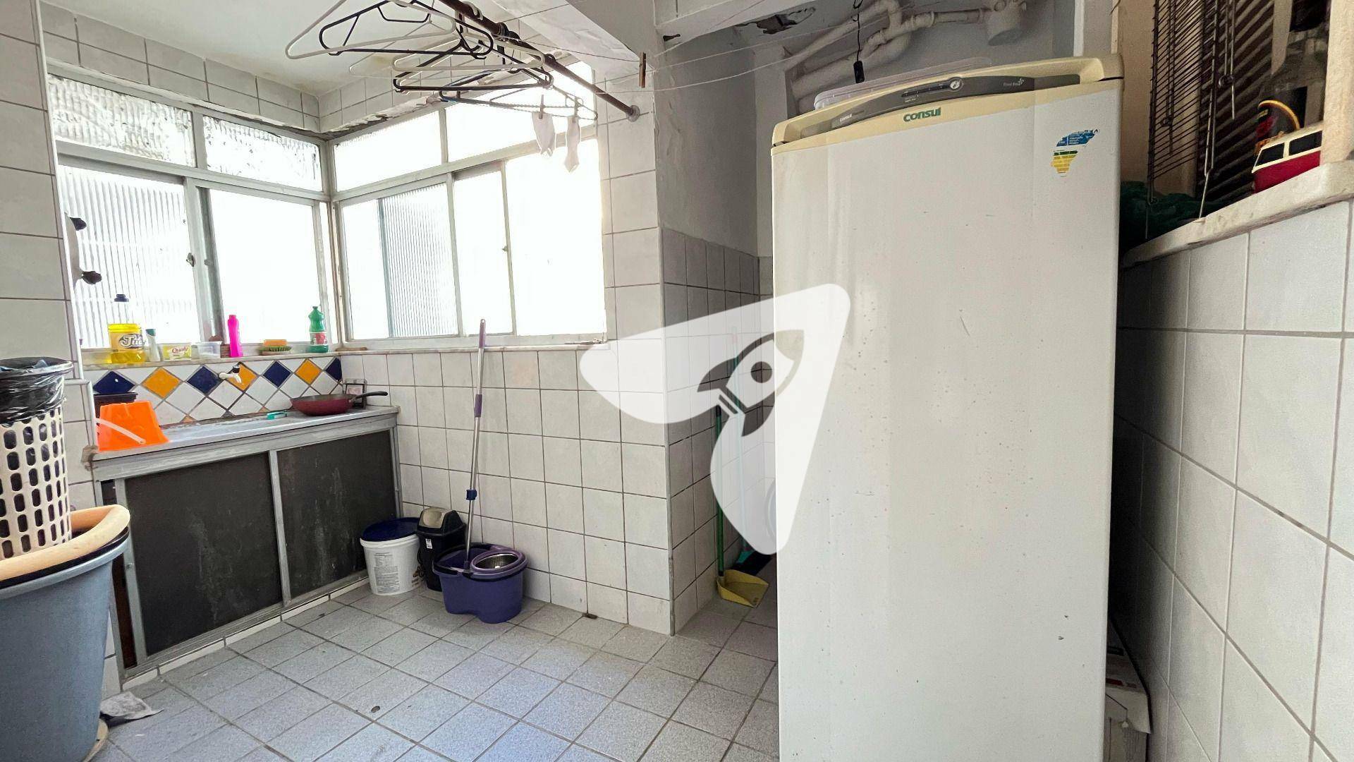 Apartamento à venda com 3 quartos, 130m² - Foto 21
