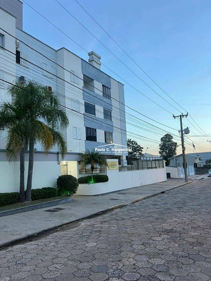 Apartamento à venda com 2 quartos, 60m² - Foto 1