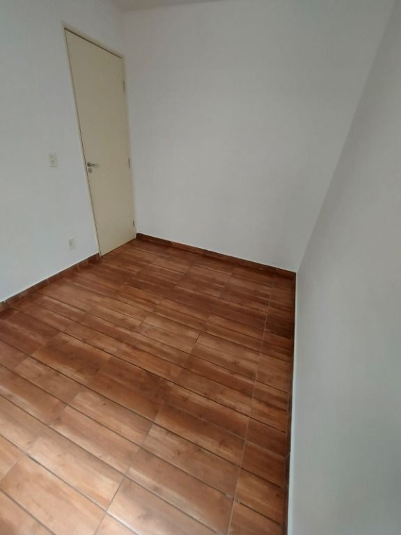 Apartamento para alugar com 2 quartos, 45m² - Foto 8