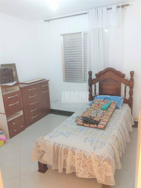 Casa à venda com 3 quartos, 190m² - Foto 12