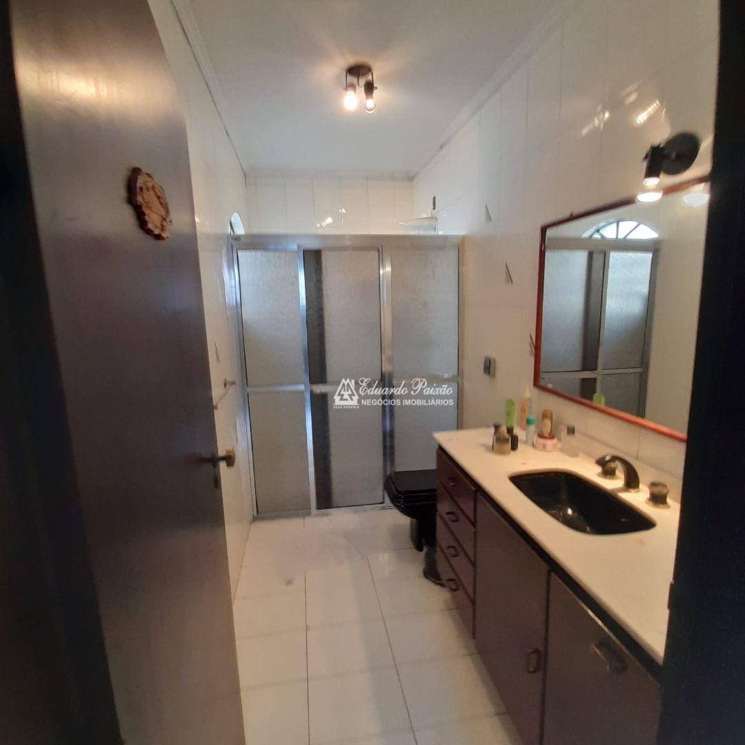 Sobrado à venda com 5 quartos, 290m² - Foto 17